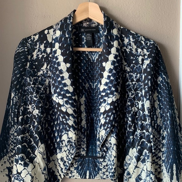 INC INTERNATIONAL CONCEPTS Cropped Snake Print Jacket - Picture 1 of 6